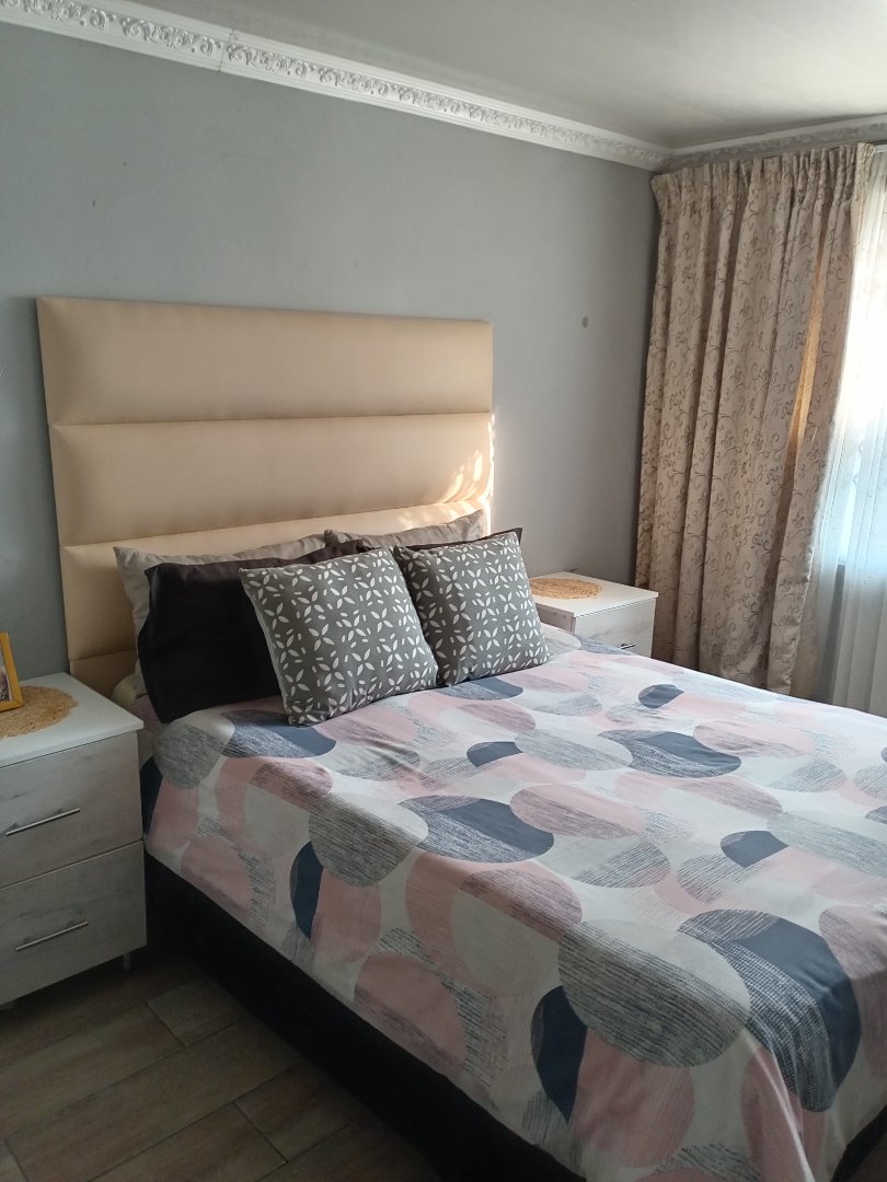 7 Bedroom Property for Sale in Mdantsane Eastern Cape